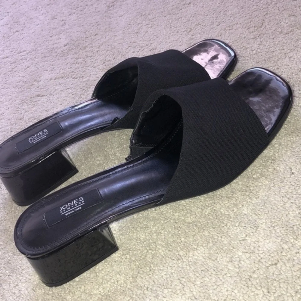 Jones New York Signature Unma‎ Patent Block Heel Slide On Sandals Black 9.5 NWOT